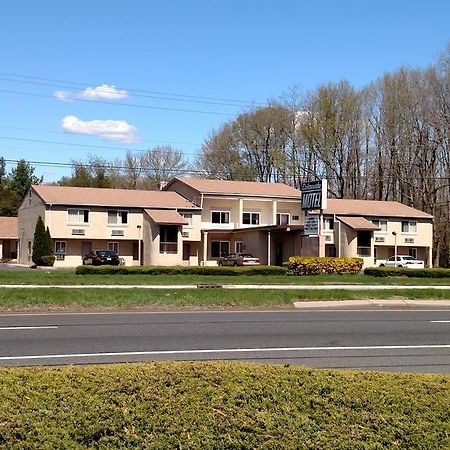 Colonade Motel East Windsor Esterno foto