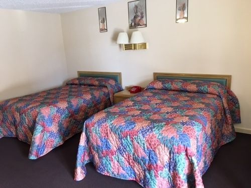 Colonade Motel East Windsor Esterno foto